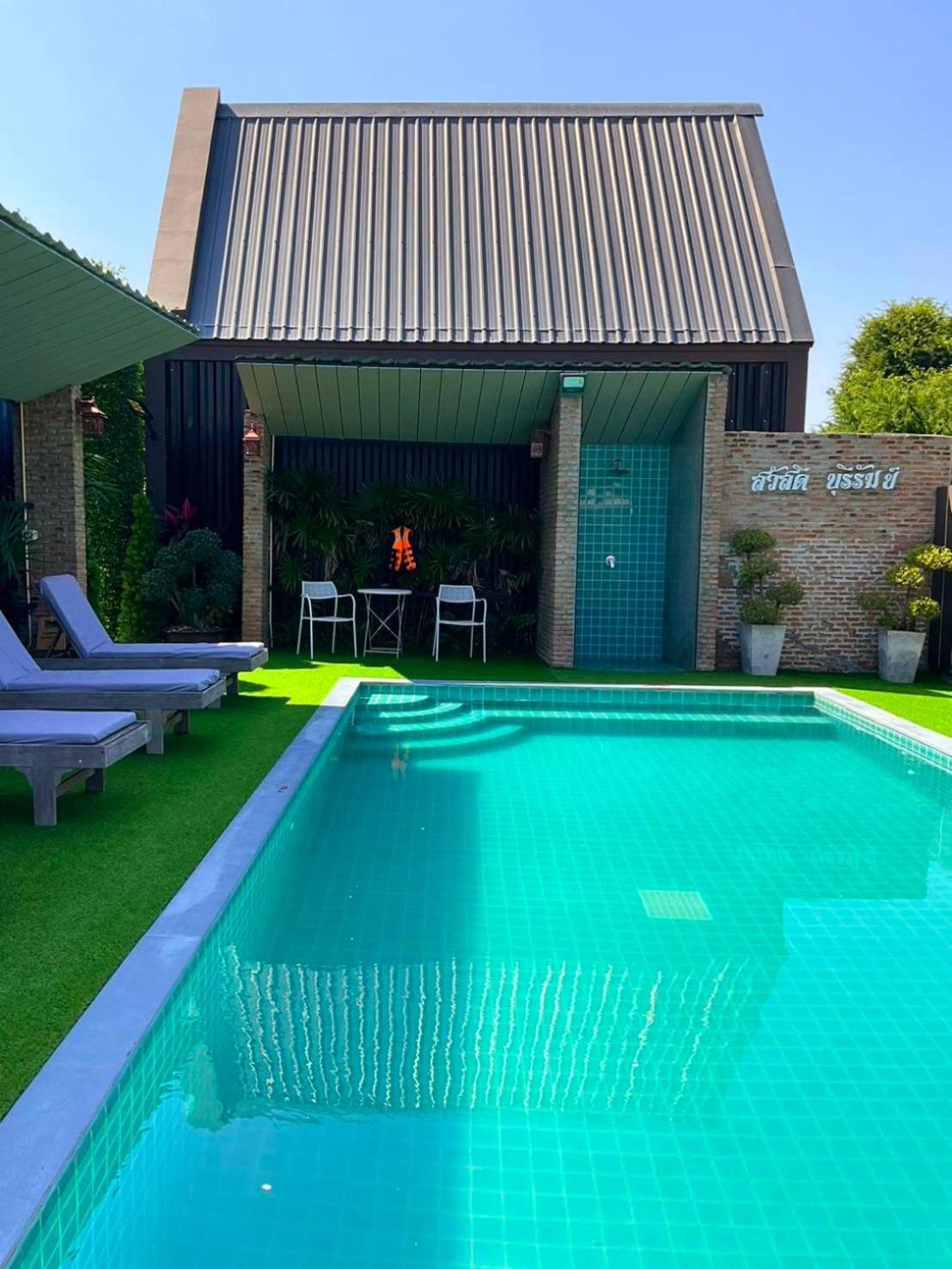 Sawasdee​ Buriram​ Resort Buitenkant foto