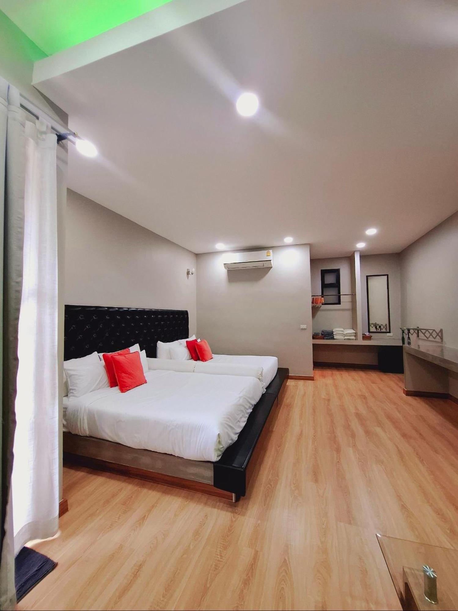 Sawasdee​ Buriram​ Resort Kamer foto
